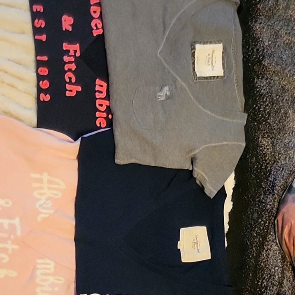 4 Abercrombie & Fitch Vneck tee's